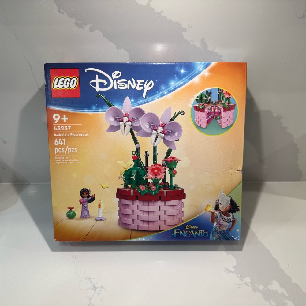 Lego Isabela's Flowerpot set 43237